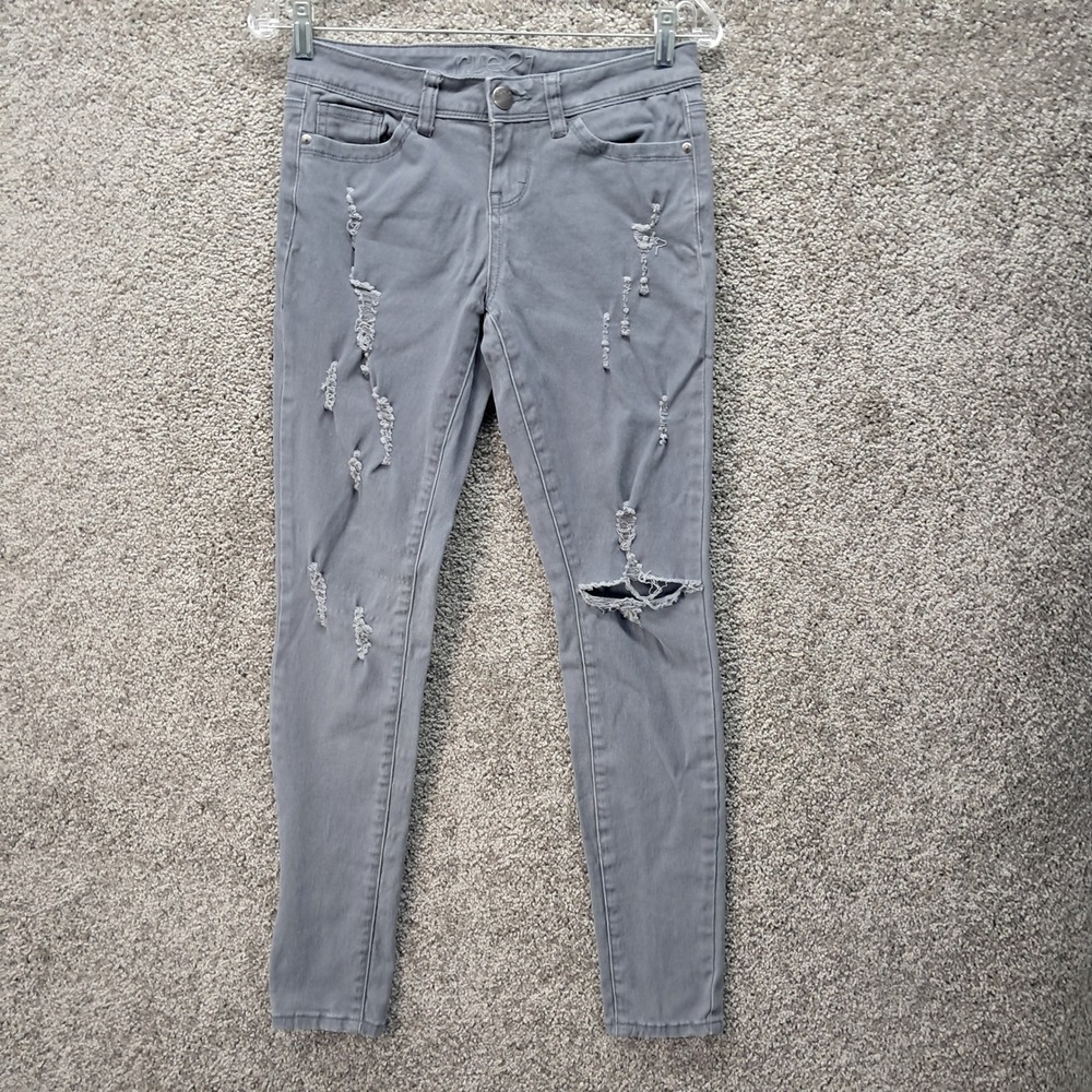 Rue21 Womens Gray Distressed Skinny Jeans Low Rise Size 3/4R Shredded Denim